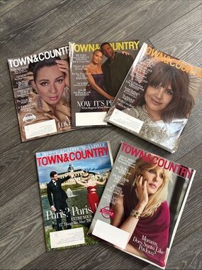 Town & Country Magazine Lot - 2024